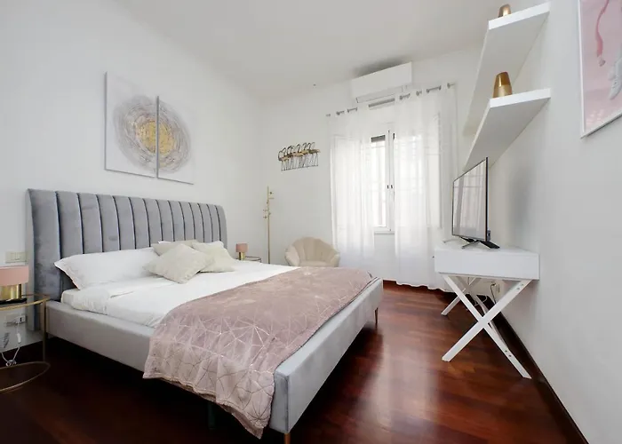 Domus Lou Luxury In Trastevere