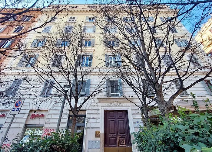 Domus Lou Luxury In Trastevere Apartment